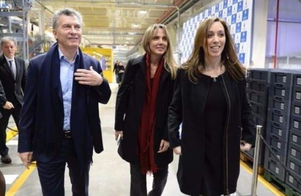 Macri supervisó trabajos de saneamiento en un basural de San Vicente
