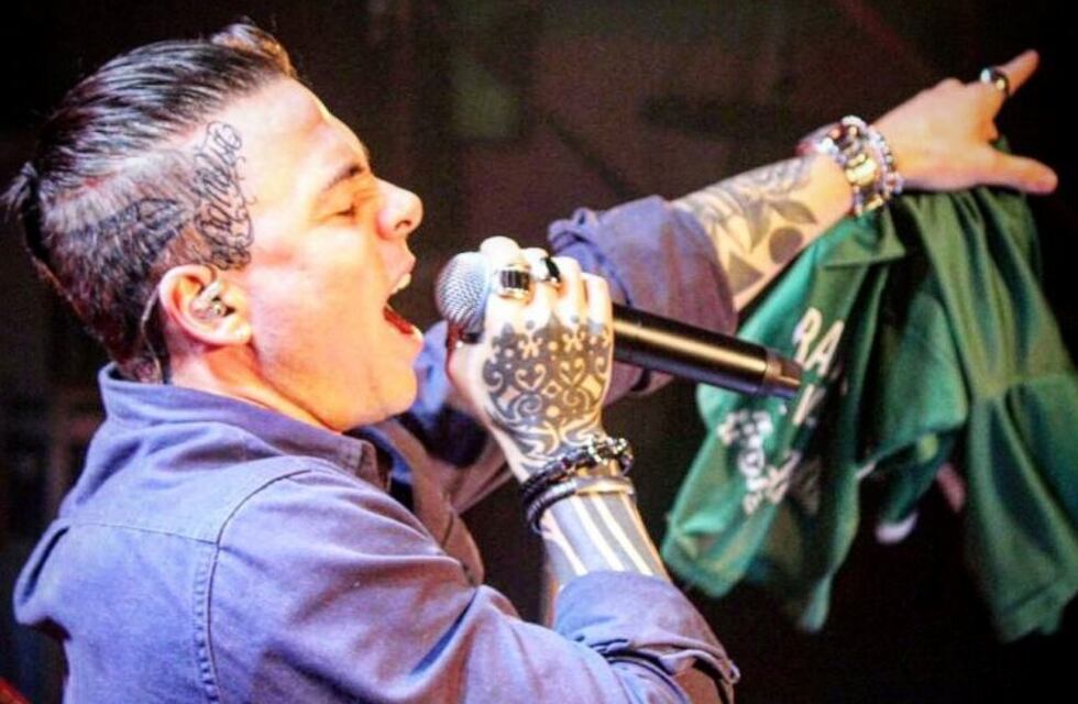 Video: La Mona, de sorpresa en el baile del Carli Jiménez