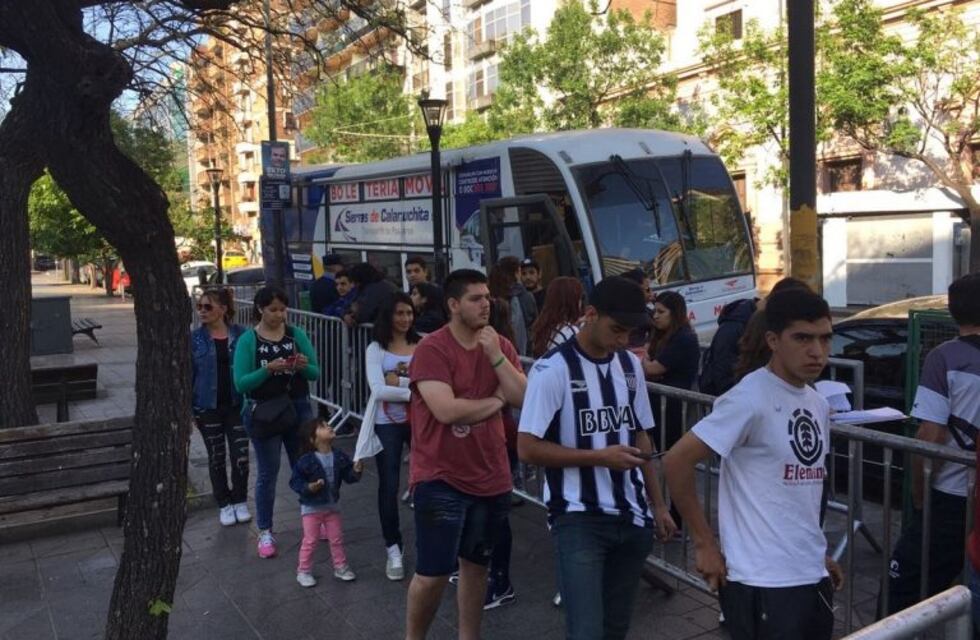 Talleres: este jueves agotarían las plateas Ardiles