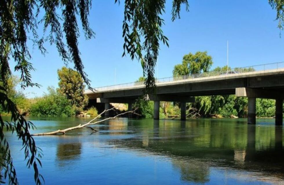 Macri llega a Neuquén para inaugurar el Tercer Puente