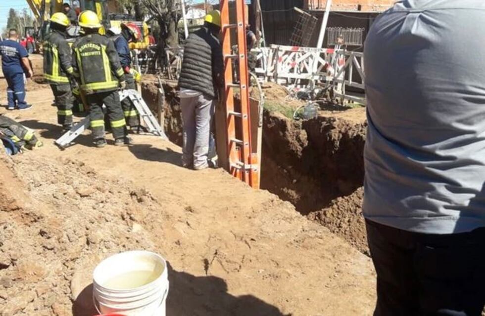 Dos operarios murieron sepultados tras el derrumbe de una obra en Ingeniero Maschwitz