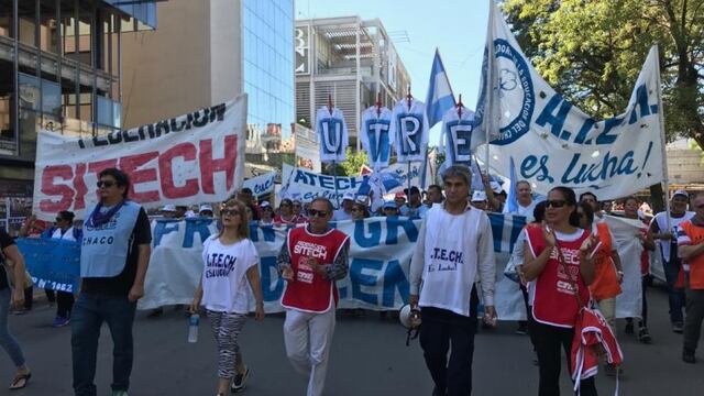 Chaco: sindicatos docentes repudian descuento al sueldo de profesores que hicieron paro
