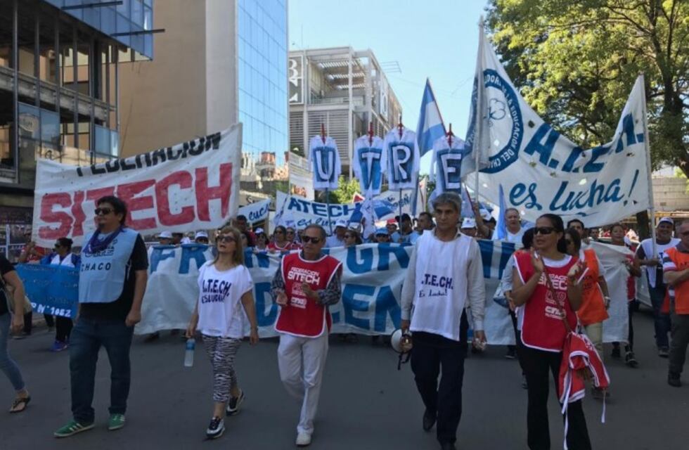 El Frente Gremial Docente convocó a cinco días más de paro