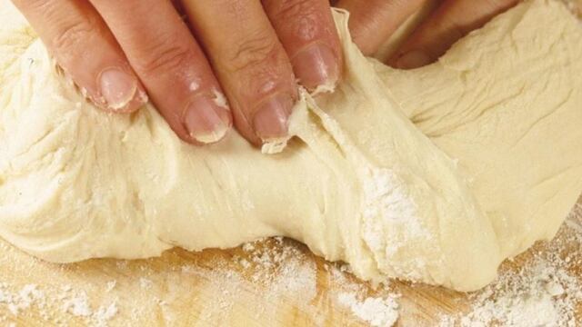 Masa\u002E Manos amasando\u002E