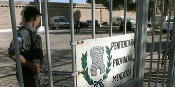 Un interno se fugó de la cárcel de Boulogne Sur Mer mientras realizaba tareas de limpieza\u002E