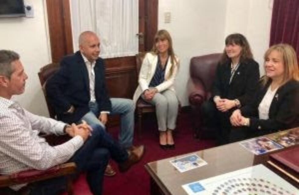 Parlamentarios fueguinos se reunieron con la senadora Miriam Boyadjian