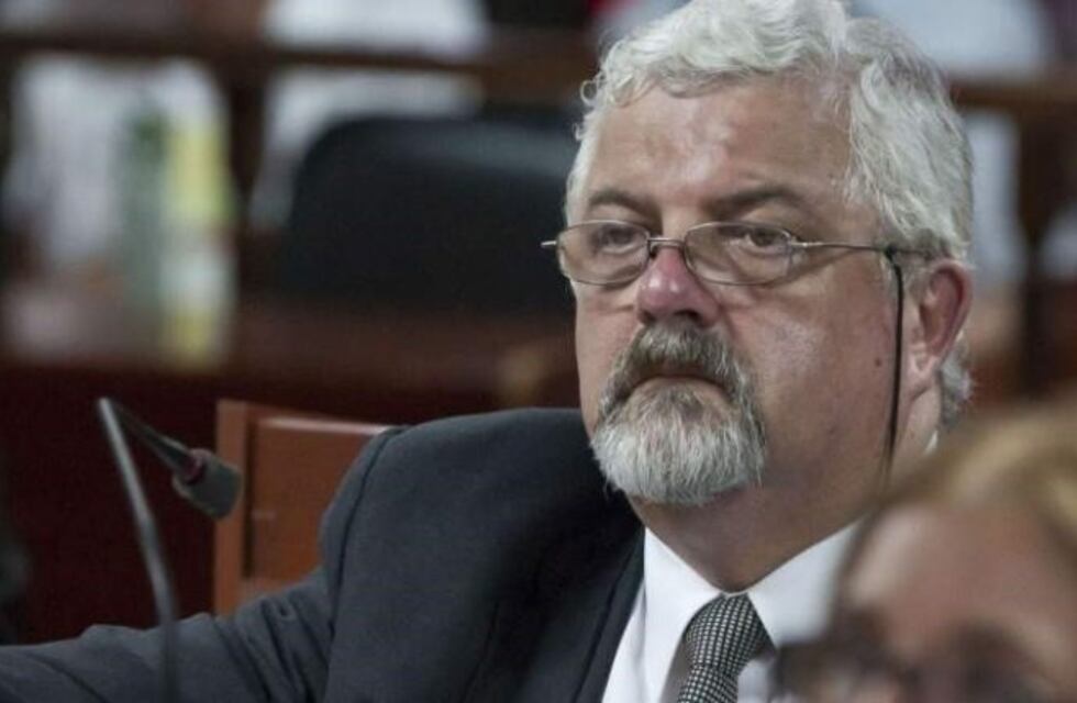 Diputados no aprobaría el uso de bonos para pagar la deuda de Ec Sapem