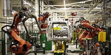 Nissan hará la nueva camionera en la fábrica de Renault en Santa Isabel\u002E