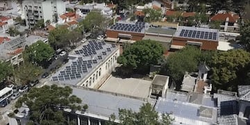 La primaria N°15 y la secundaria N°3\u002E (Infobae)