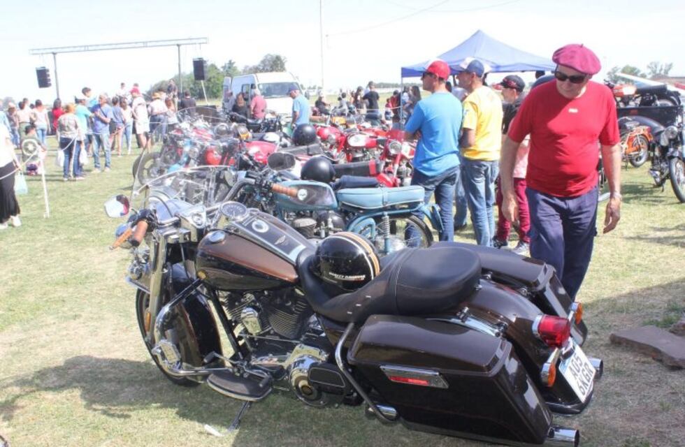 Gran cantidad de público en el Encuentro Motor Km 232
