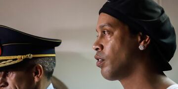 Ronaldinho seguirá preso en Paraguay: le negaron la prisión domiciliaria\u002E (EFE)