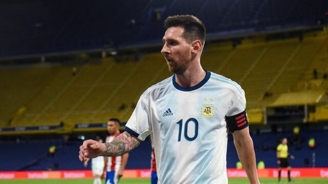 Lionel Messi se enojó ante la prensa. (EFE)