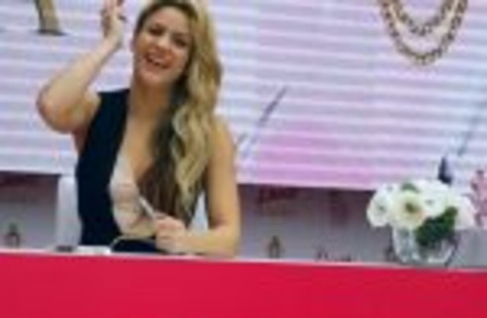 Shakira sorprendió con un baile espontáneo en una heladería de Chile