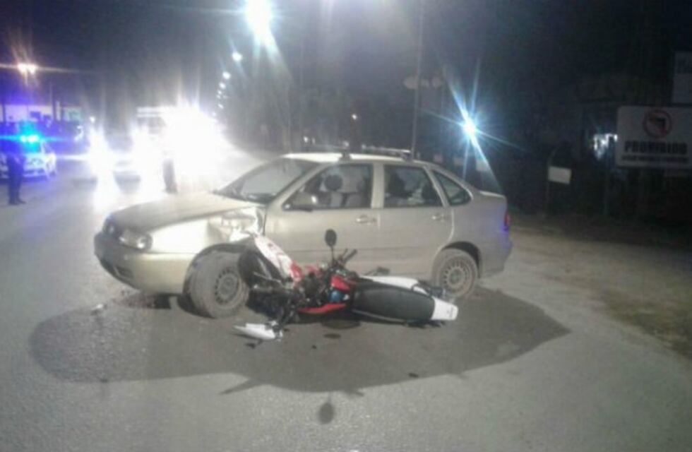 Choque a la altura del puente de barrio 9 de Julio provocó caos en el tránsito