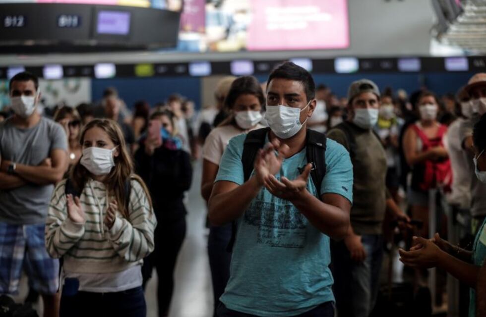 Argentinos desesperados en Río de Janeiro: hay 800 varados que no saben cómo volver