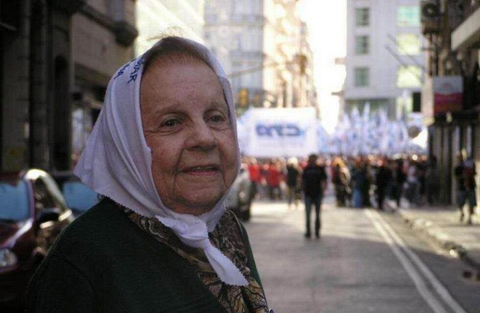 Falleció una de las fundadoras de Madres de Plaza de Mayo