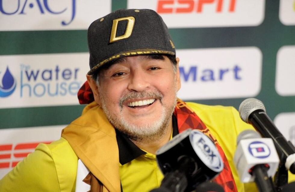 El Diego saludó a San Martín luego del triunfo en el clásico tucumano