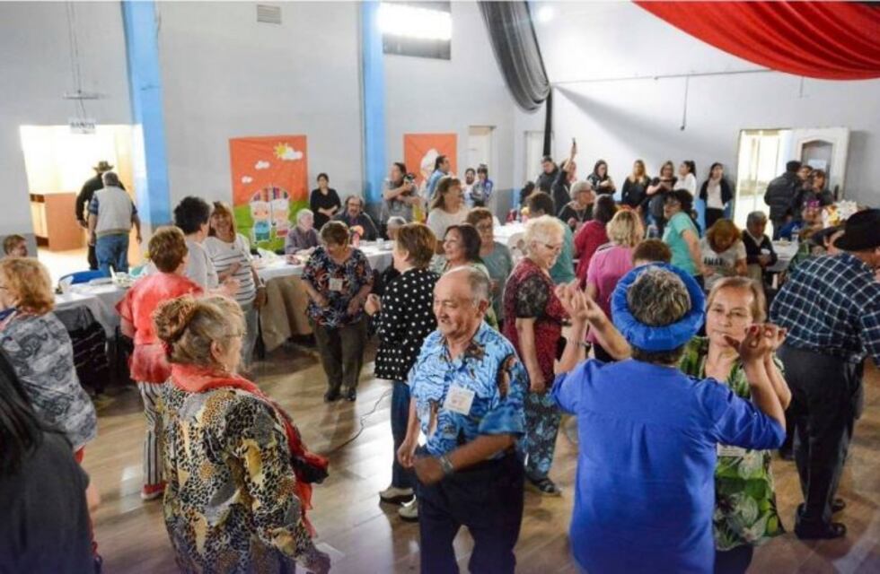 Cierre de colonia de vacaciones de adultos mayores