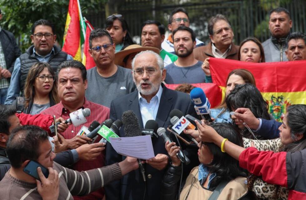 La palabra del opositor Carlos Mesa: "No hubo golpe de estado en Bolivia. Evo Morales era un candidato ilegal"