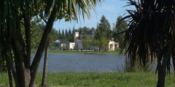 Asaltaron y maniataron a dos familias en el barrio privado Haras del Sur 1, ubicado en la localidad de Olmos (Web)