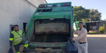 Los afiliados al Surrbac concurrieron a trabajar con moño para protestar contra las expresiones de un periodista\u002E (Franco Saillén en Facebook)