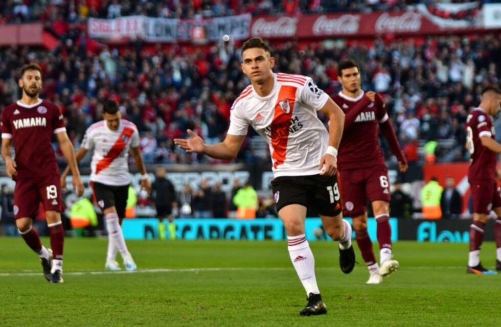 River le ganó 3-0 a Lanús en el Monumental y consiguió su primer triunfo en la Superliga