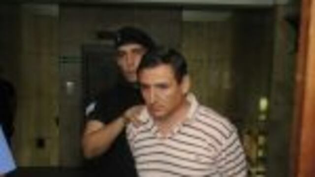 Momentos en que ex intendente de Santa Rosa, Sergio Salgado queda en libertad.