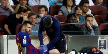 Preocupación en Barcelona: Lionel Messi aguantó un solo tiempo ante Villarreal\u002E (EFE)