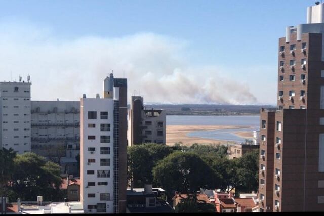 Humo en Paraná ciudad