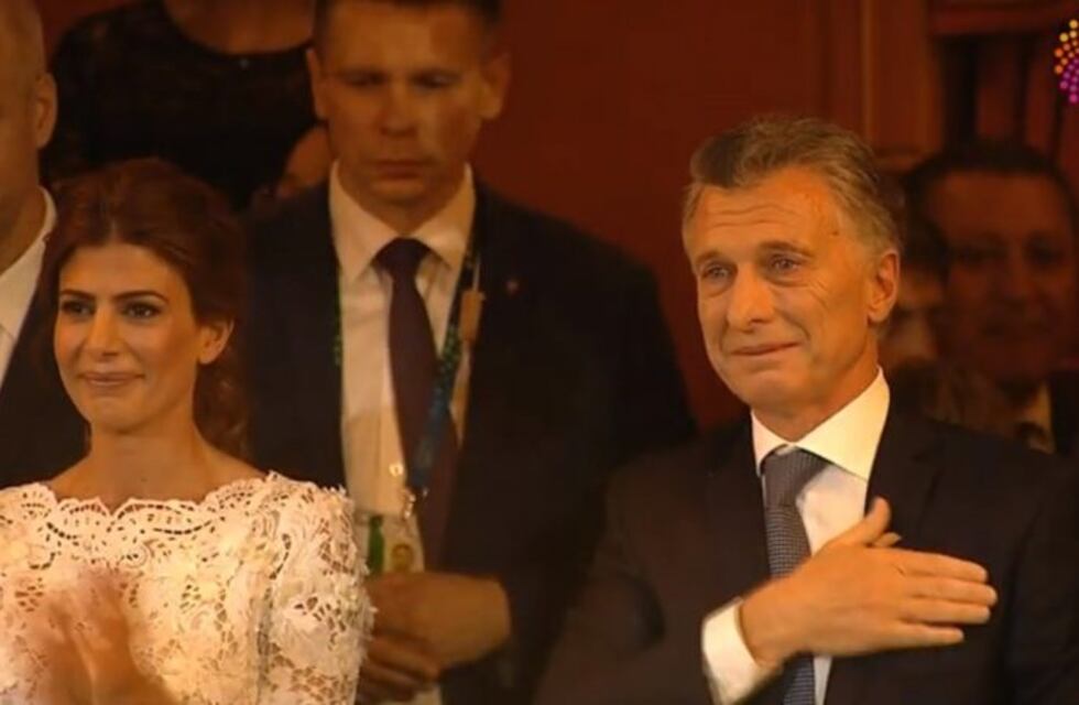 G20: Mauricio Macri se emocionó y lloró al cierre del show en el Colón