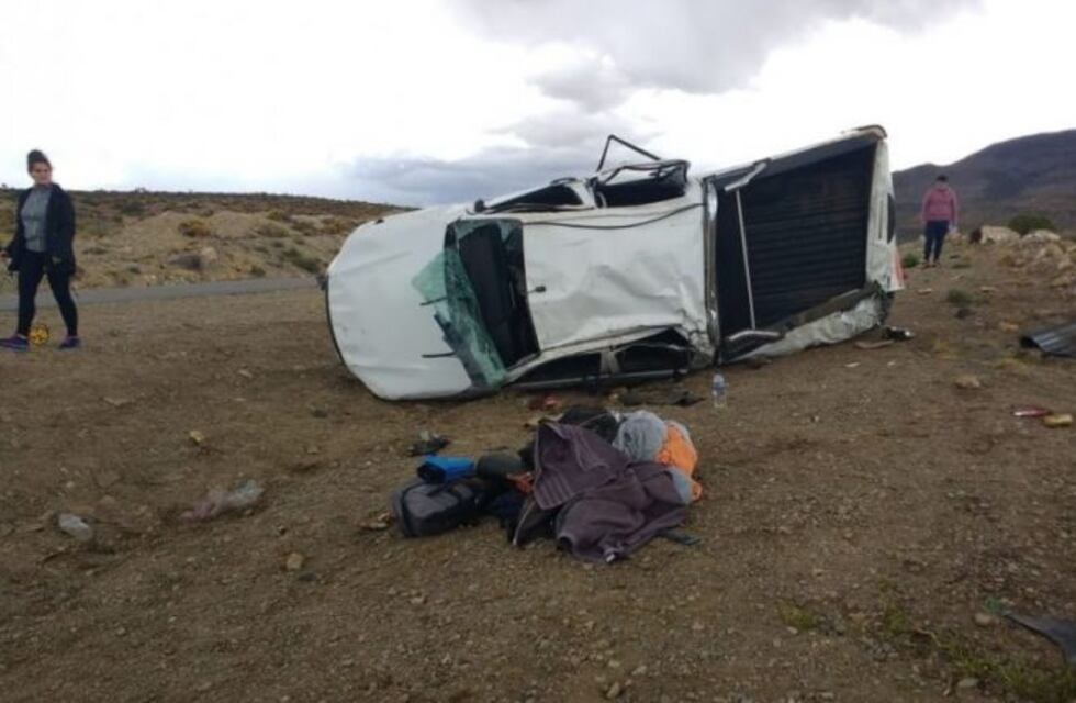 Vuelco en la ruta 26 en cercanías de Sarmiento con cuatro lesionados