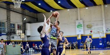 OTC le sacó el invicto a Mitre en la primera semifinal al mejor de tres partidos\u002E El viernes, el segundo en Oberá\u002E (Basket\u002Ecom)