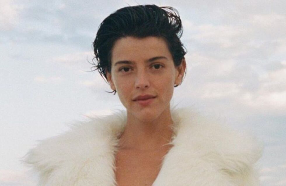 Calu Rivero publicó fotos corriendo sin ropa por la playa: "Dejen de censurar nuestros cuerpos"