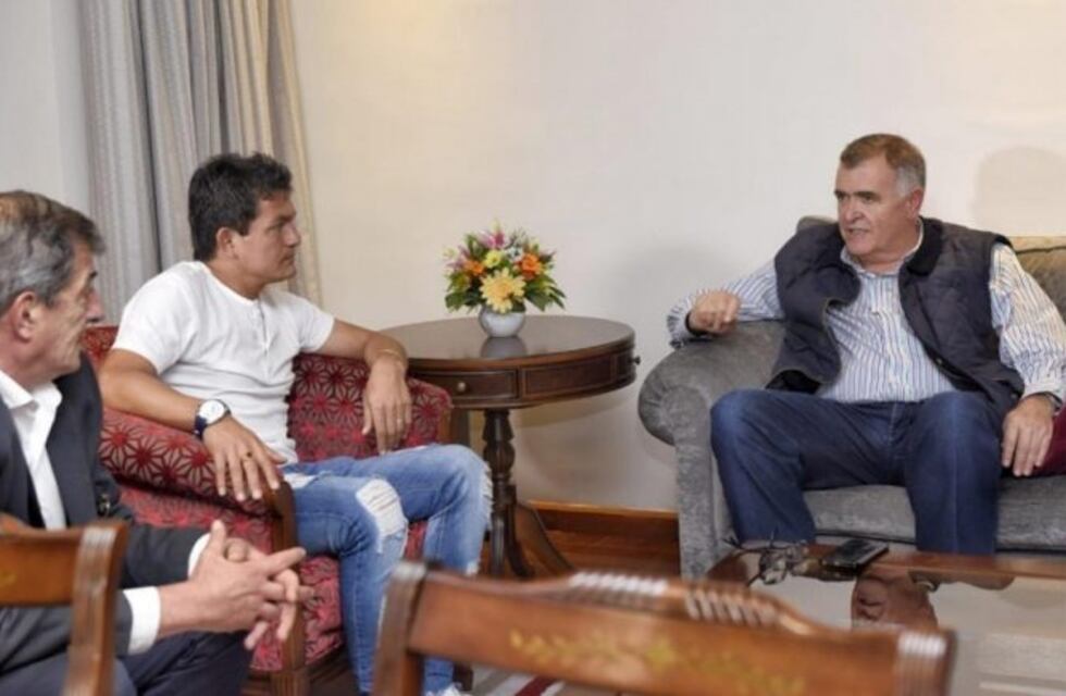 El Pulga Rodríguez se reunió con Jaldo y Ramón Cano, y se dispararon los rumores sobre un futuro en la política
