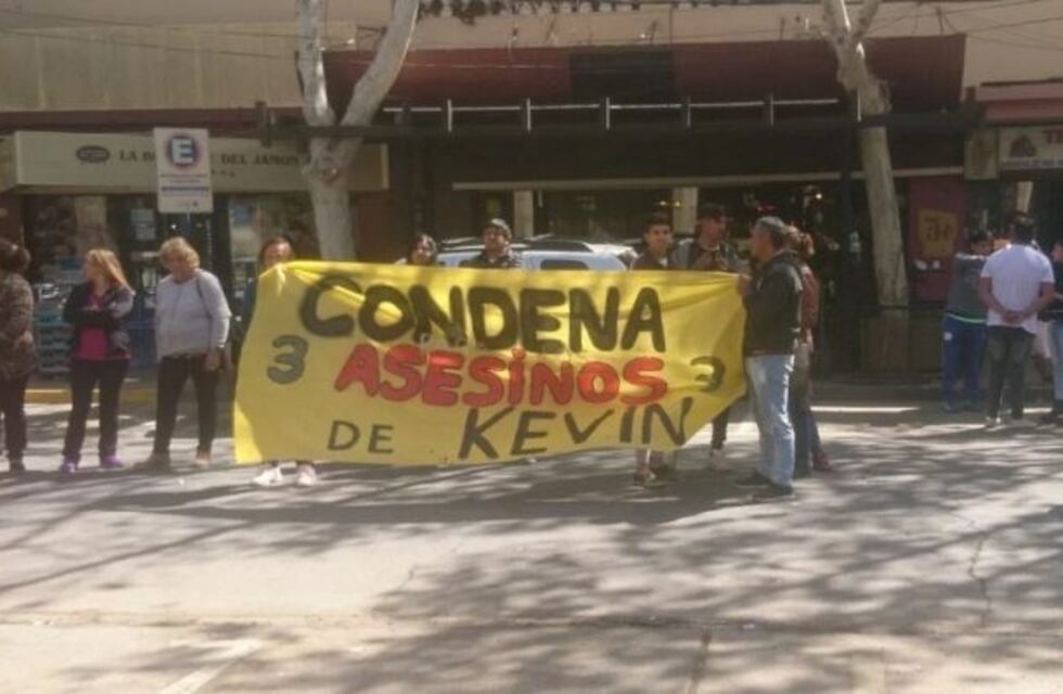 Van a juicio acusados de matar a puñaladas para robar una billetera