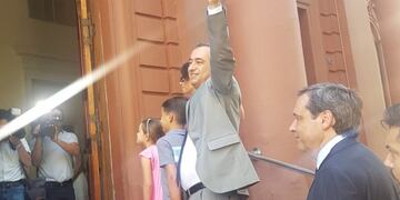 Javkin estableció un cronograma de pagos que acordó con el gremio de los municipales\u002E (@emanuelrod)