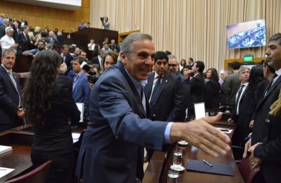 Jorge Sapag y Ana Pechen elogiaron el discurso de Gutiérrez en la Legislatura