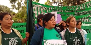 Enfermeros agremiados en ATE marcharon esta mañana (Web)