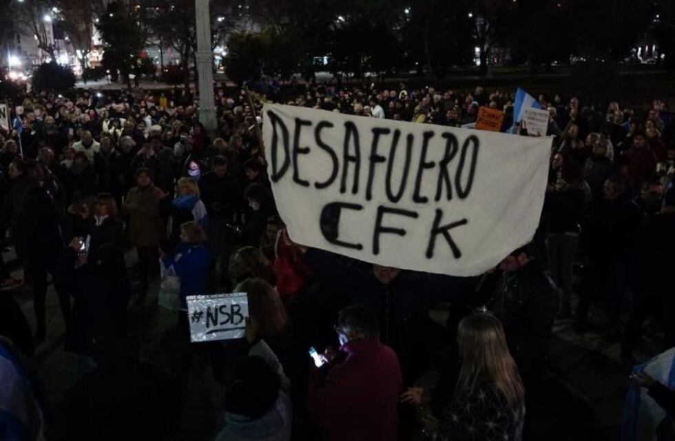 #21A: La Plata marchó por el desafuero de Cristina Kirchner