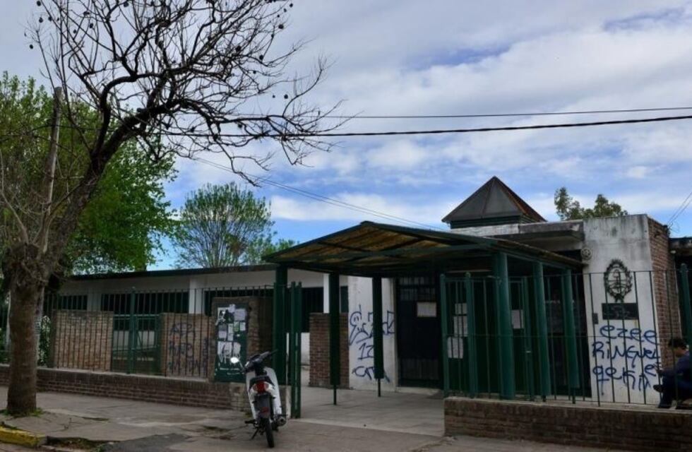 Buscan la solución para que el alumno que sufrió bullying vuelva a la escuela