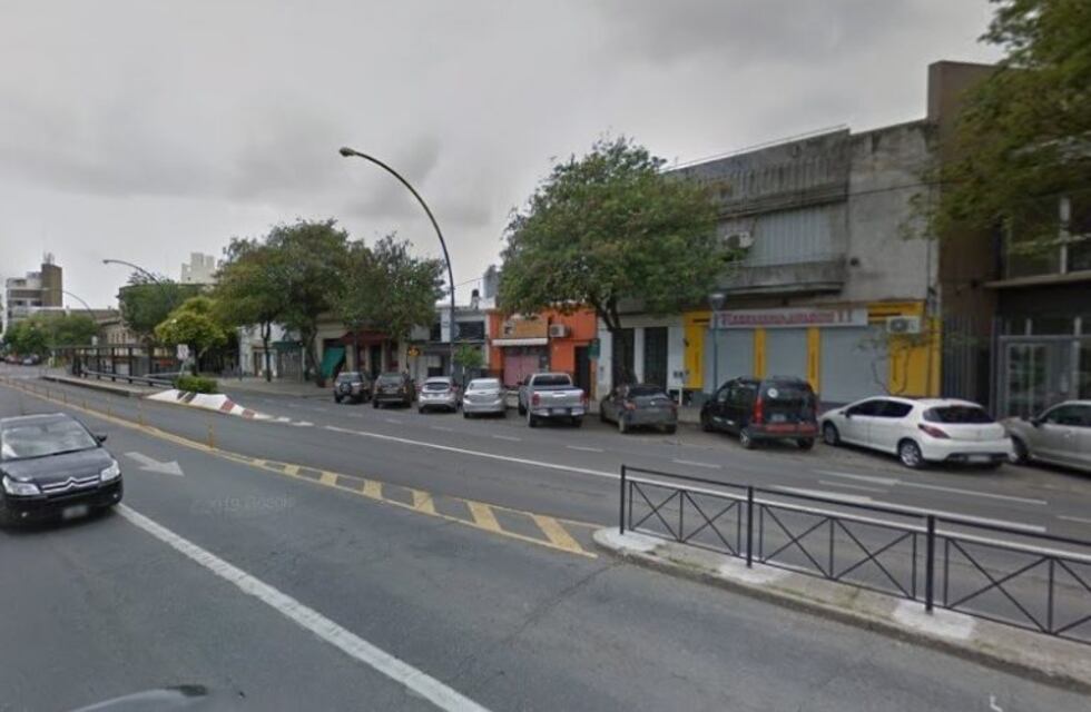 Pareja de falsos clientes se llevó 20 relojes de una joyería de la zona norte