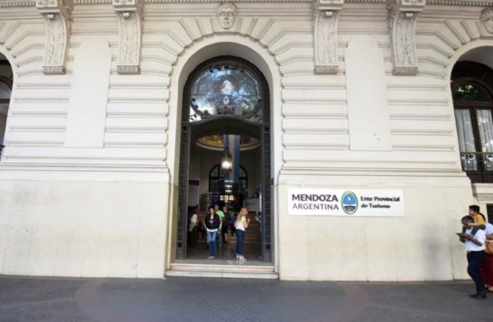 Quieren privatizar un edificio histórico de Mendoza