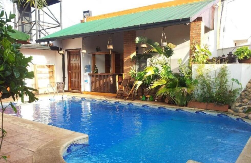 Quiso dar de baja su hotel, pero la municipalidad de Iguazú le cobró