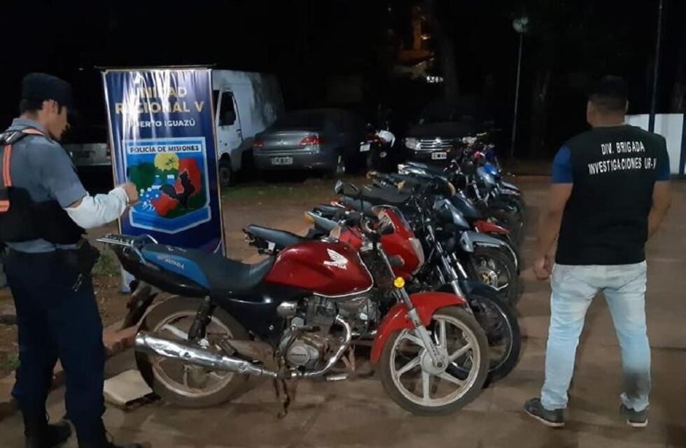 Operativos de control posibilitaron cinco detenciones y el secuestro de doce motos