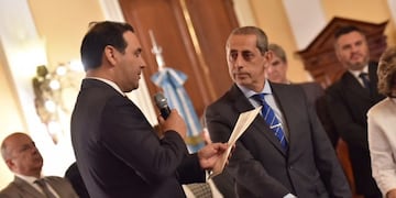 Valdés tomó juramento a Rivas Piasentini\u002E (Foto: @gustavovaldesok)