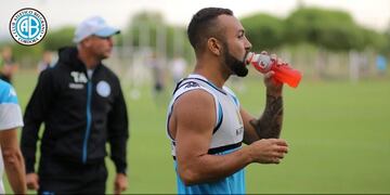 Para Lugo fue otro mal trago\u002E Pero en Belgrano quieren que se quede\u002E