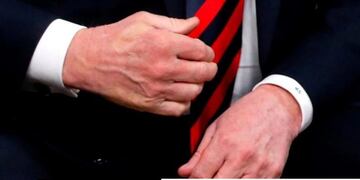 La mano de Trump