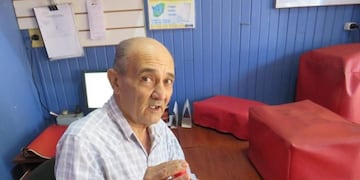 José Rey el inventor de un insectida hecho con productos naturales y sin químicos\u002E No es tóxico, asegura\u002E (Telenorte)