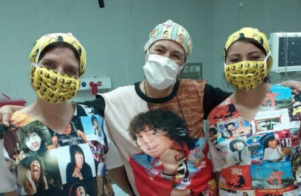 Las instrumentadoras quirúrgicas, fanas de la Mona Jiménez