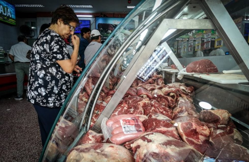 La desaceleración de la inflación se complica por los aumentos en los alimentos